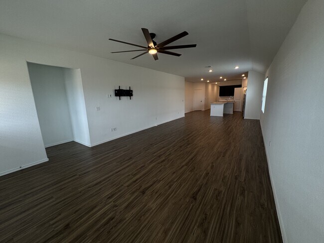 Building Photo - 237 Escondido Cir