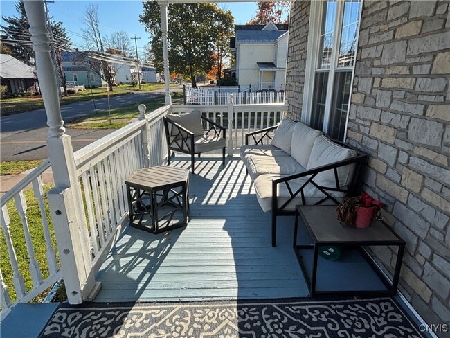 Building Photo - 204 E Bloomfield St