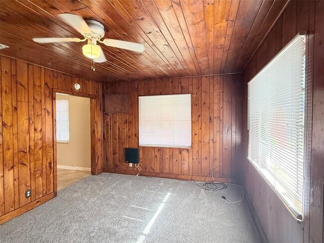 Building Photo - 2835 Dr. M.L.K. Jr St S