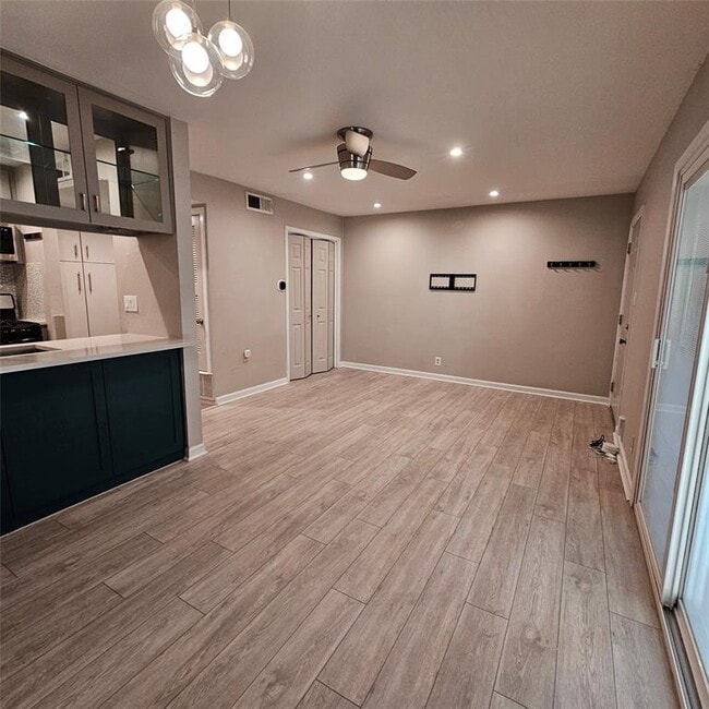 Building Photo - 7801 Shoal Creek Blvd