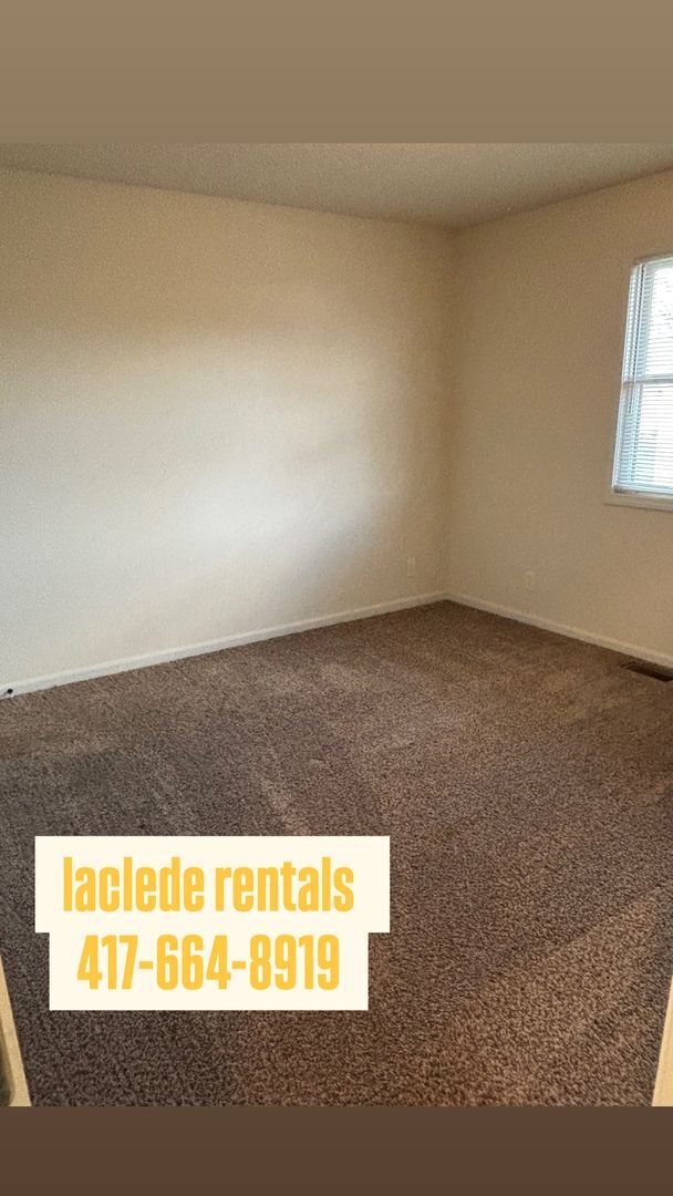 Building Photo - 2 BEDROOM 2 BATHROOM DUPLEX FOR RENT