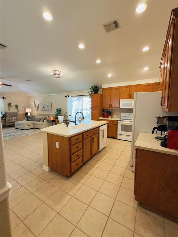 Building Photo - 9300 Pioneer Forest Dr