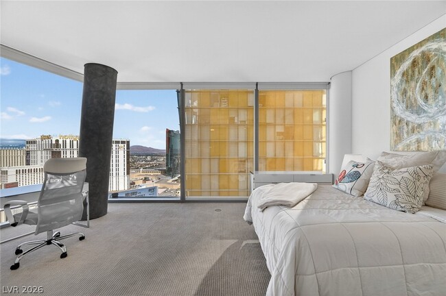 Building Photo - 3726 S Las Vegas Blvd