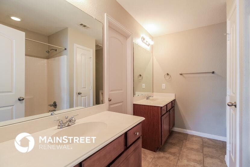 Building Photo - 217 Timber Dr