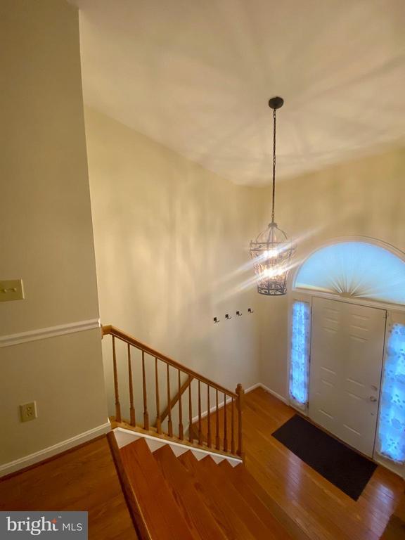 Building Photo - 9504 S Royal Crest Ct