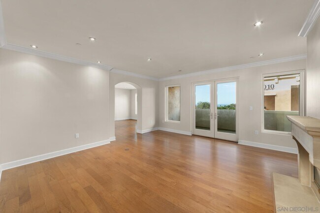 Building Photo - 1020 Genter St