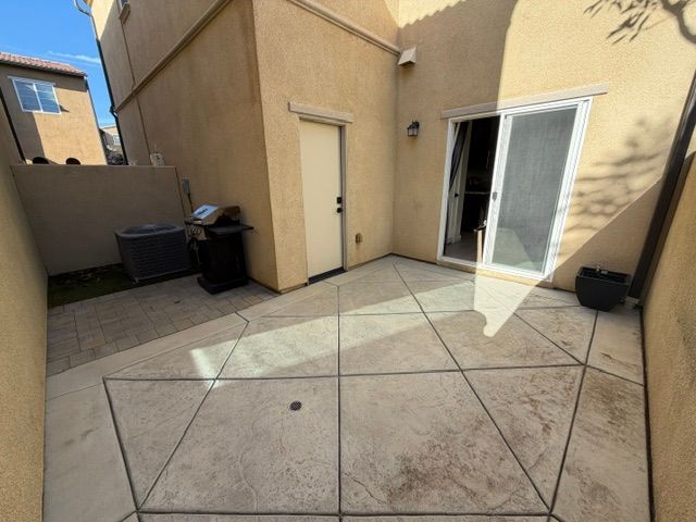 Building Photo - 37406 Paseo Violeta