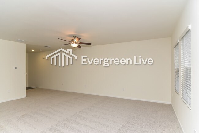 Building Photo - 157 Snowdrop Ave