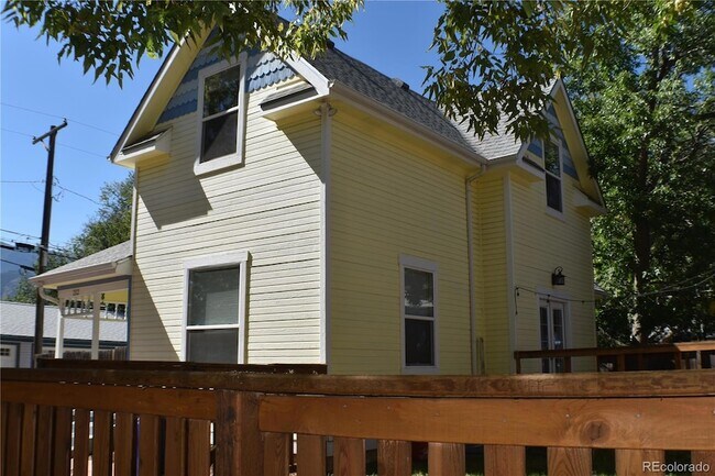 Building Photo - 212 N 23rd St
