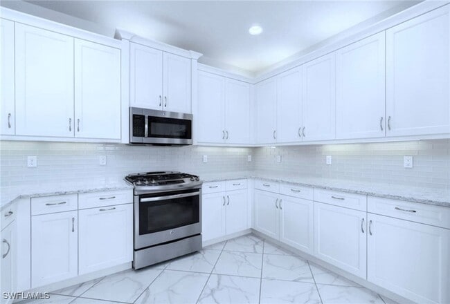 Building Photo - 4171 Crescent Ct