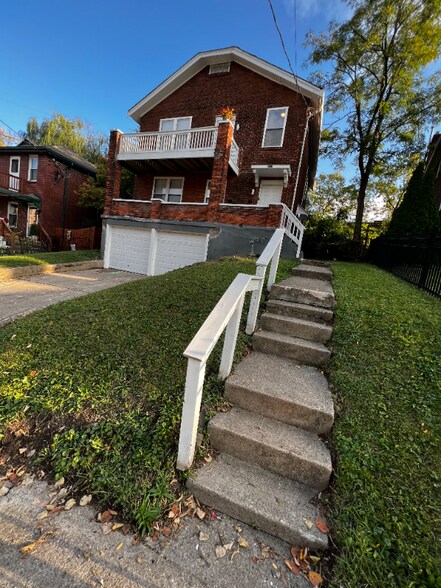 Primary Photo - 993 Cleveland Ave