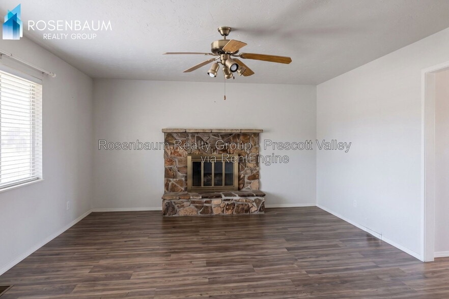 Building Photo - 11286 Western Sunset Dr