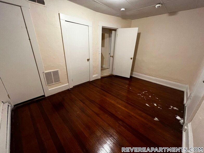 Building Photo - 31 Elmwood St