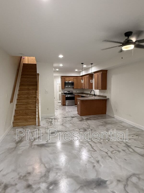Building Photo - 1107 N 27th St