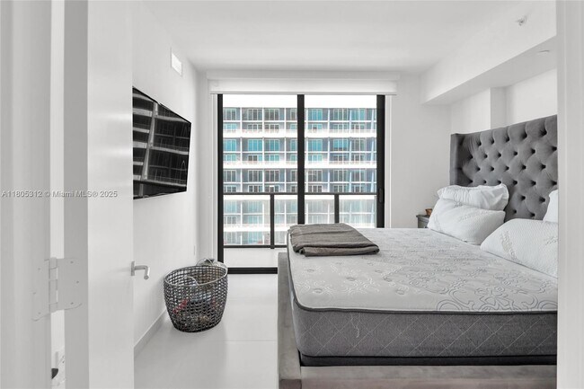 Building Photo - 1300 S Miami Ave