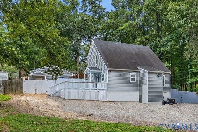 Building Photo - 11711 Deerhurst Dr