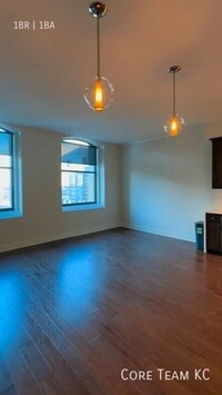 Building Photo - 106 W 14th St