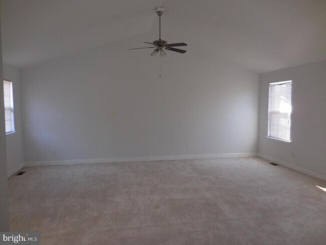 Building Photo - 6 Palmer Ct