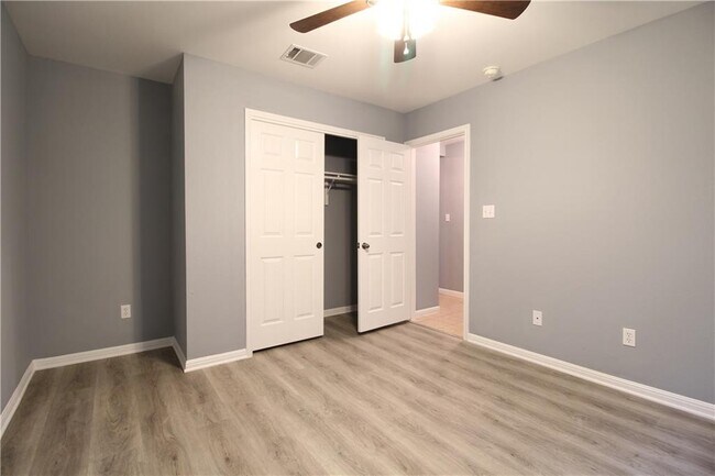 Building Photo - 11505 Oltons Bluff Cove