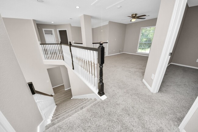 Building Photo - 1335 Crescent Pkwy Ct