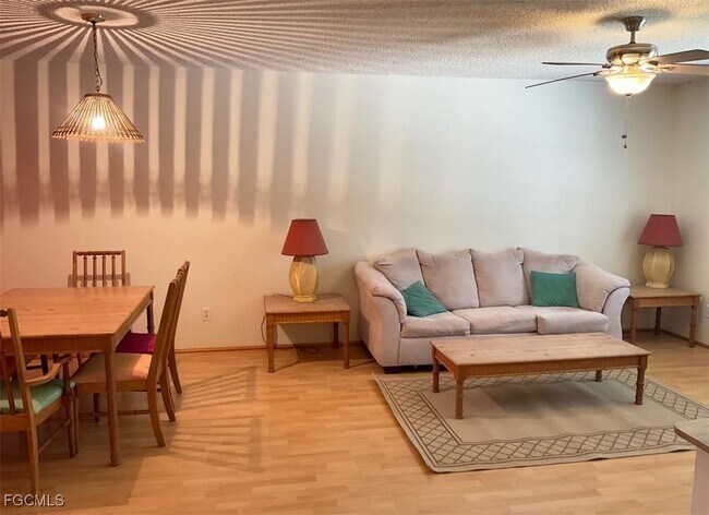 Building Photo - 4109 SE 19th Ave