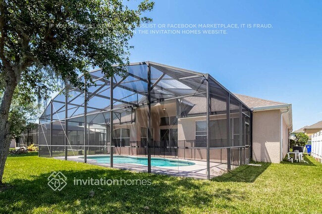 Building Photo - 2102 Drive Way