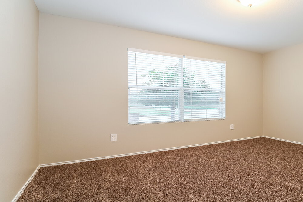 Building Photo - 1303 Macaw Ct
