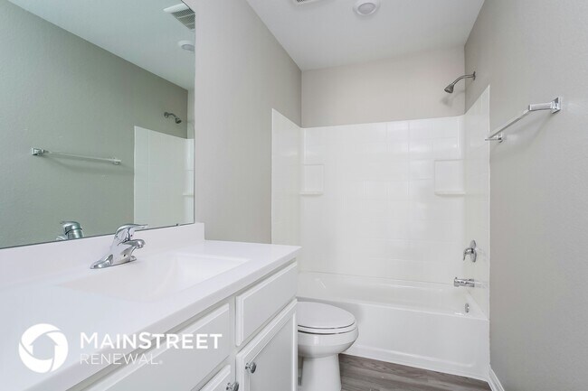 Building Photo - 26420 Richter Dr