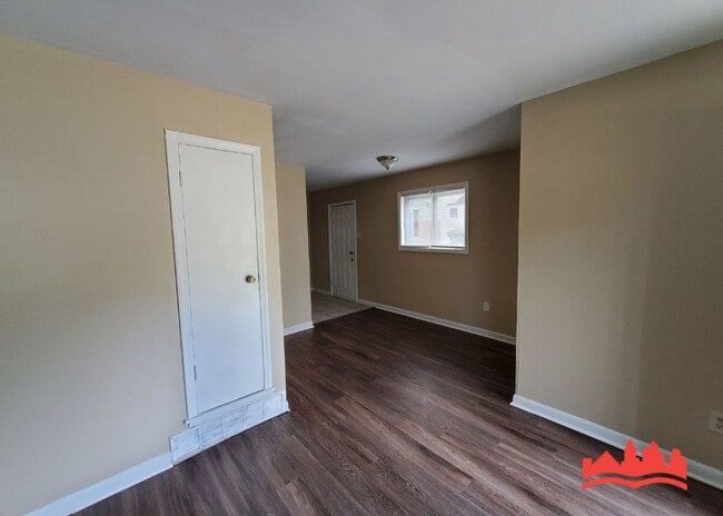 Building Photo - 4095 Kenosha Rd