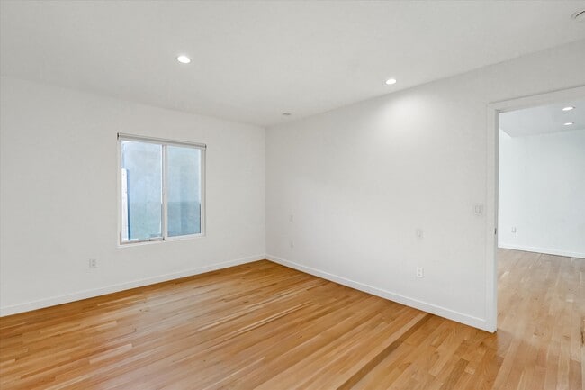 Building Photo - 5400 82nd W St