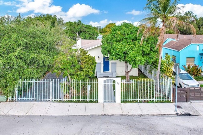 Building Photo - 37 NW 47th St