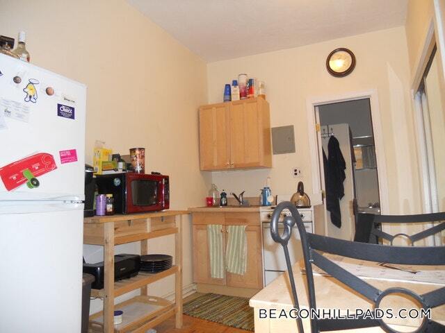 Building Photo - 40 Anderson St