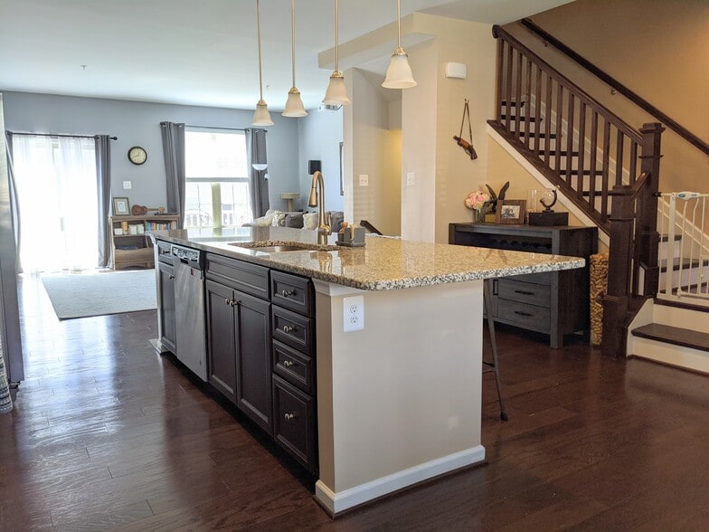 Building Photo - 2611 Bradish Ln