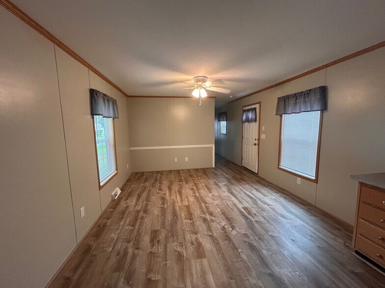 Building Photo - 4 Deer Run Pky