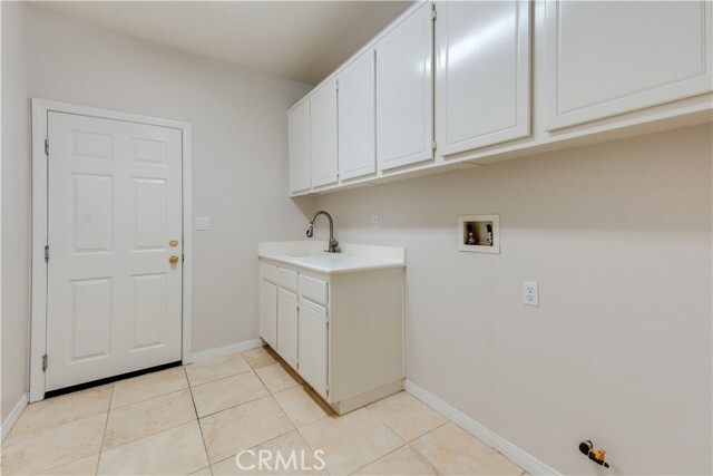 Building Photo - 13461 Shady Knoll Dr