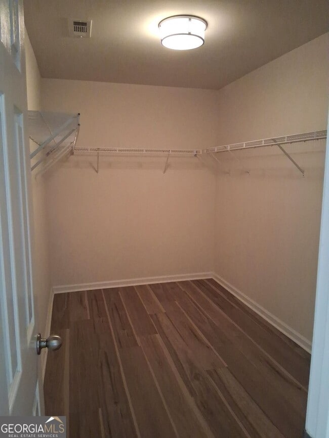 Building Photo - 122 Brenleigh Park Dr