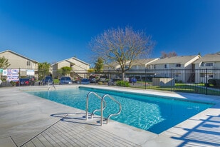 Second Pool - Autumn Run Apartments