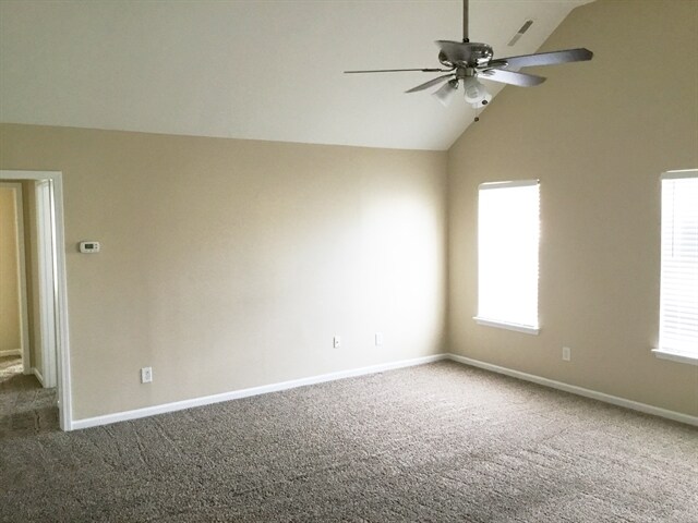 Building Photo - 1635 Swan Dr