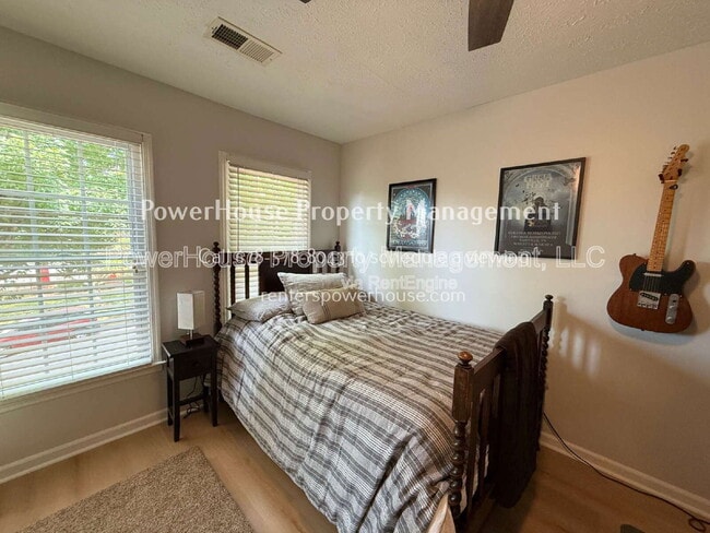 Building Photo - 179 High Creek Dr