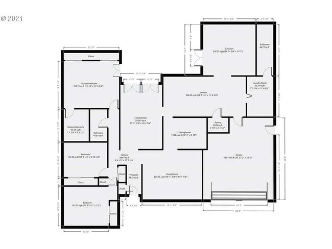 Building Photo - Beautiful One-Level Home with Sunroom, Vaulted Ceilings & Multiple Living Areas