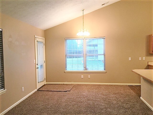 Building Photo - 132 Warner Dr