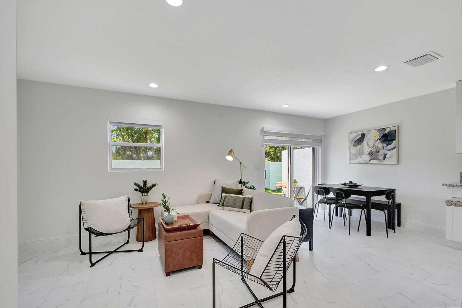 Building Photo - 3871 Patio Ct