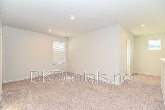 Building Photo - 265 Summerwood Ln