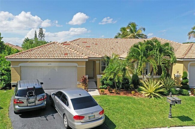 Primary Photo - 1690 Zenith Way
