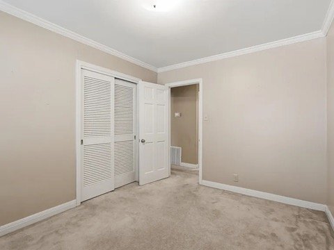 Building Photo - 6700 Evergreen Dr