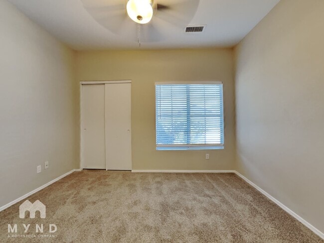 Building Photo - 17217 N Larkspur Ln