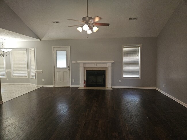 Building Photo - 230 Van Buren Dr