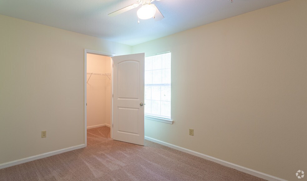 Arbors by the Bay Apartments 27642 US Highway 98 Daphne AL 36526