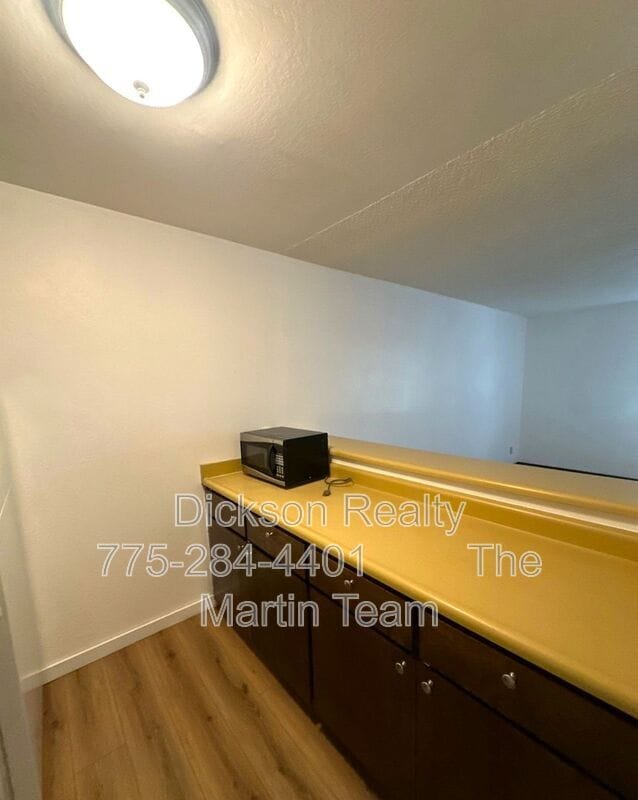 Building Photo - 1000 Beck St