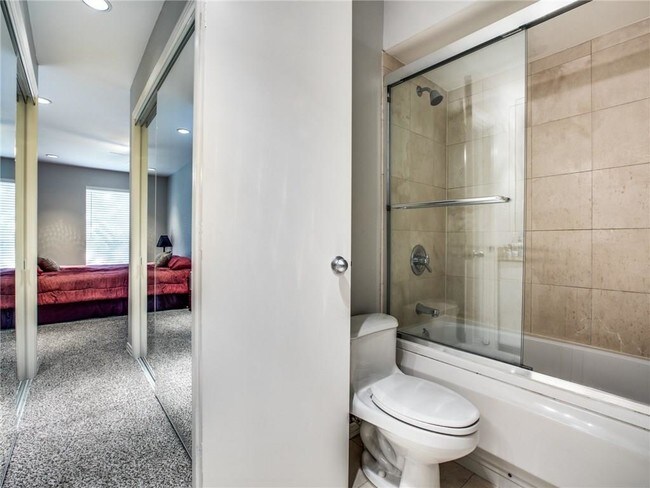 Building Photo - 3711 Holland Ave